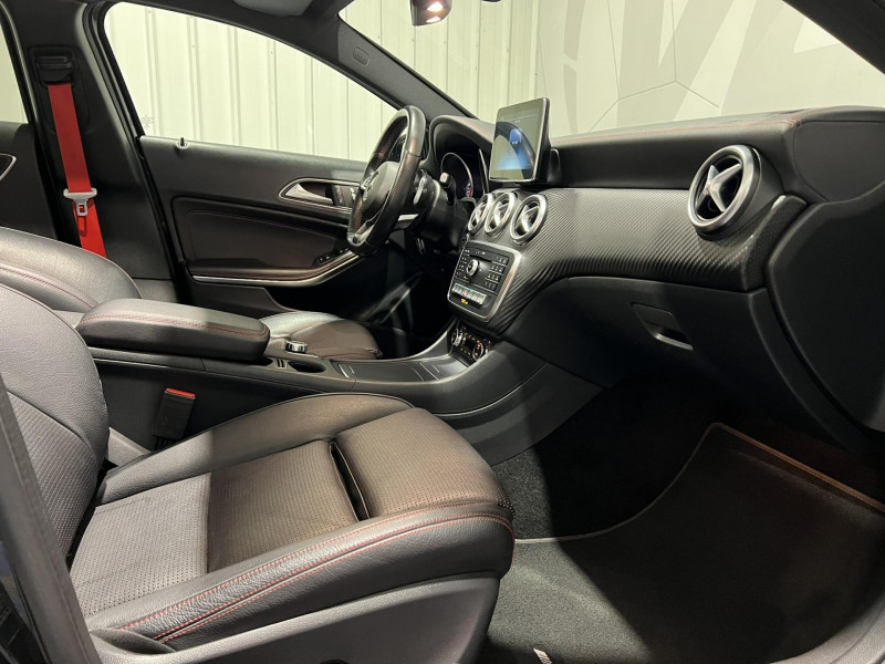 Photo 8 de l'offre de MERCEDES-BENZ CLASSE A 200 7G-DCT Fascination à 20990€ chez VL Auto