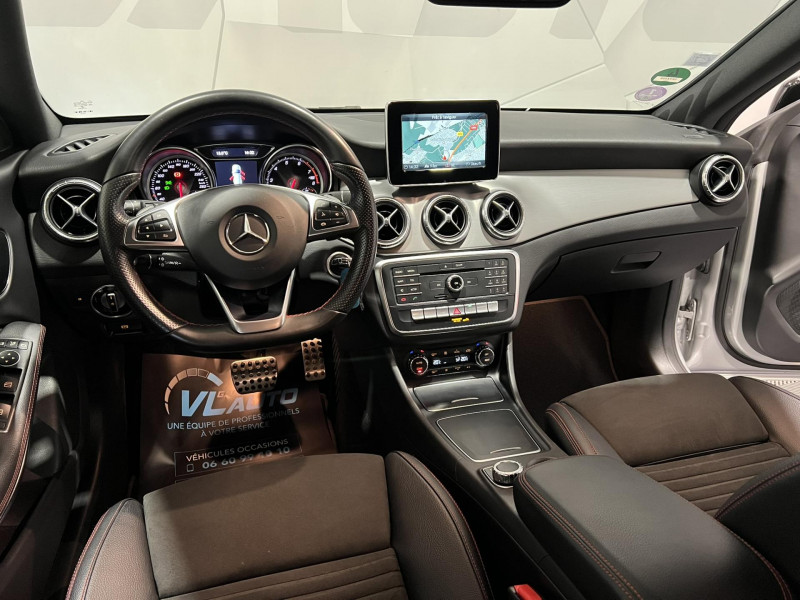 Photo 14 de l'offre de MERCEDES-BENZ CLA SHOOTING BRAKE 180 7-G DCT Fascination à 19990€ chez VL Auto