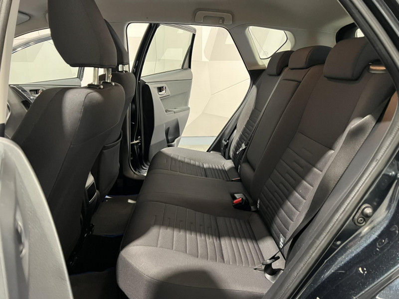 Photo 9 de l'offre de TOYOTA AURIS Hybride 136h Dynamic à 14990€ chez VL Auto