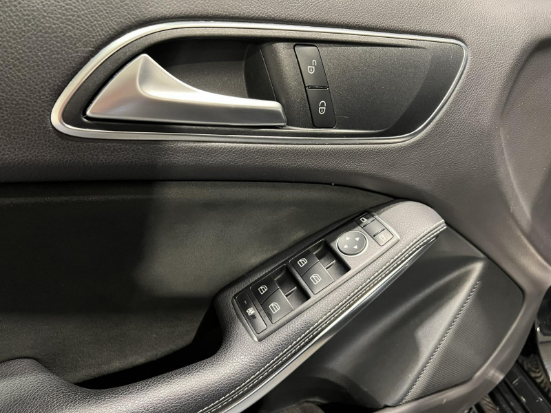 Photo 21 de l'offre de MERCEDES-BENZ CLASSE A 250 7G-DCT WhiteArt Edition à 22990€ chez VL Auto