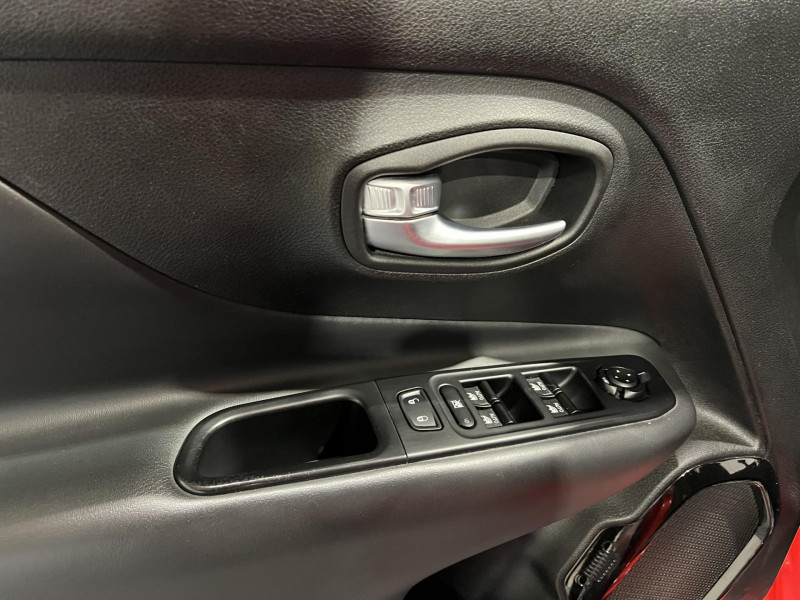 Photo 21 de l'offre de JEEP RENEGADE 1.6 l MultiJet 120 ch BVM6 Brooklyn Edition à 14490€ chez VL Auto