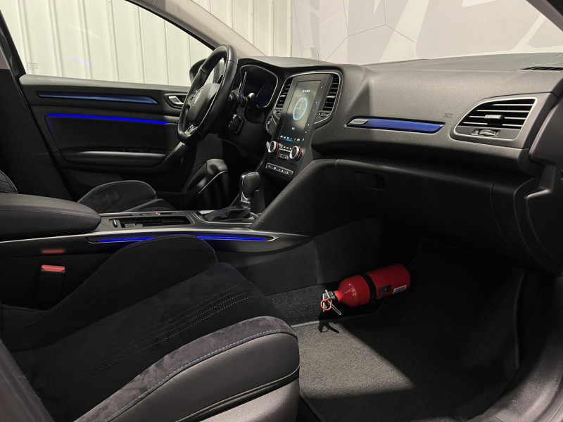 Photo 8 de l'offre de RENAULT MEGANE  IV Berline TCe 205 Energy EDC GT à 18490€ chez VL Auto