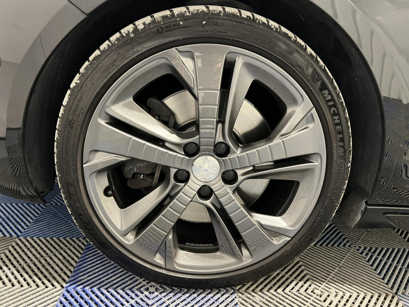 Photo 19 de l'offre de PEUGEOT 308 SW  1.6 THP 205ch S&S BVM6 GT à 12990€ chez VL Auto