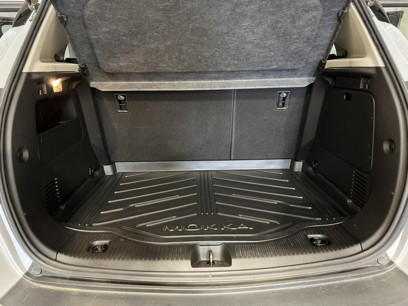 Photo 10 de l'offre de OPEL MOKKA 1.6 CDTI - 136 ch FAP 4x2 ecoFLEX Start&Stop Cosmo à 9490€ chez VL Auto