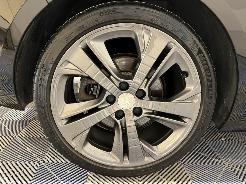Photo 17 de l'offre de PEUGEOT 308 SW  1.6 THP 205ch S&S BVM6 GT à 12990€ chez VL Auto