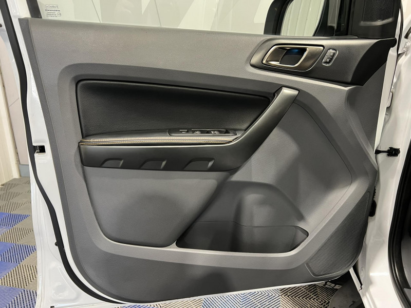 Photo 21 de l'offre de FORD RANGER Double Cabine 3.2 TDCi 200 4X4 BVA6 WILDTRAK à 30990€ chez VL Auto