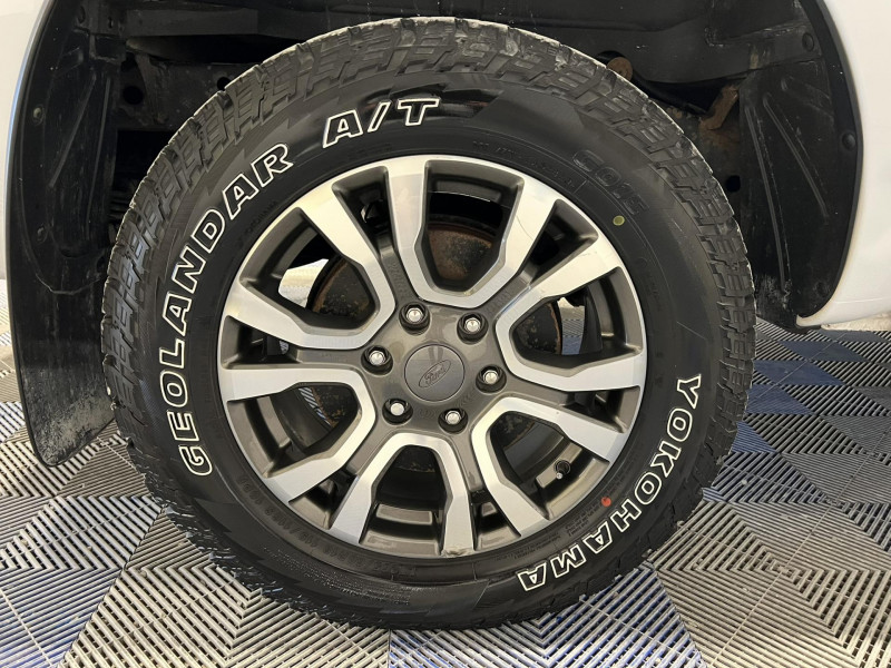 Photo 18 de l'offre de FORD RANGER Double Cabine 3.2 TDCi 200 4X4 BVA6 WILDTRAK à 30990€ chez VL Auto