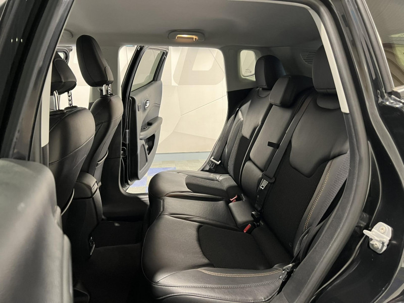 Photo 9 de l'offre de JEEP COMPASS 1.4 I MultiAir II 140 ch BVM6 Limited à 17490€ chez VL Auto