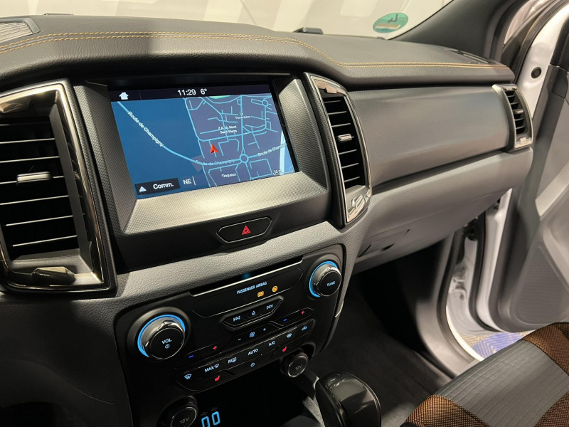 Photo 12 de l'offre de FORD RANGER Double Cabine 3.2 TDCi 200 4X4 BVA6 WILDTRAK à 30990€ chez VL Auto