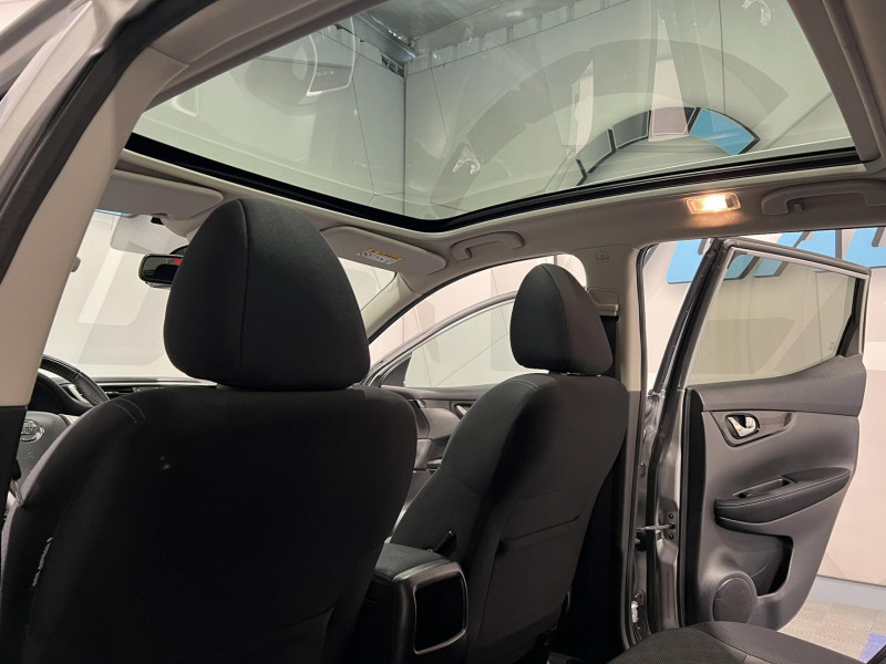 Photo 16 de l'offre de NISSAN QASHQAI 1.6 dCi 130 N-Connecta à 12990€ chez VL Auto