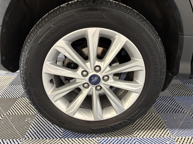 Photo 15 de l'offre de FORD KUGA 1.5 EcoBoost 150 S&S 4x2 BVM6 Titanium à 13490€ chez VL Auto