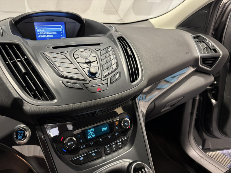 Photo 11 de l'offre de FORD KUGA 1.5 EcoBoost 150 S&S 4x2 BVM6 Titanium à 13490€ chez VL Auto