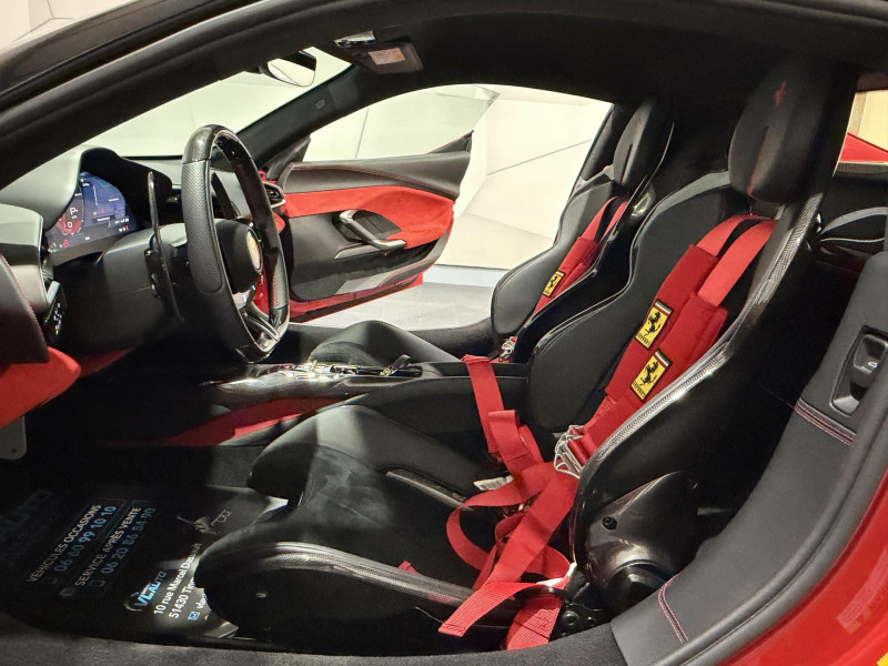 Photo 11 de l'offre de FERRARI 296 GTB  3.0 Turbo V6 Hybride 830 ch à 269990€ chez VL Auto