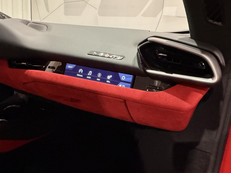 Photo 17 de l'offre de FERRARI 296 GTB  3.0 Turbo V6 Hybride 830 ch à 269990€ chez VL Auto