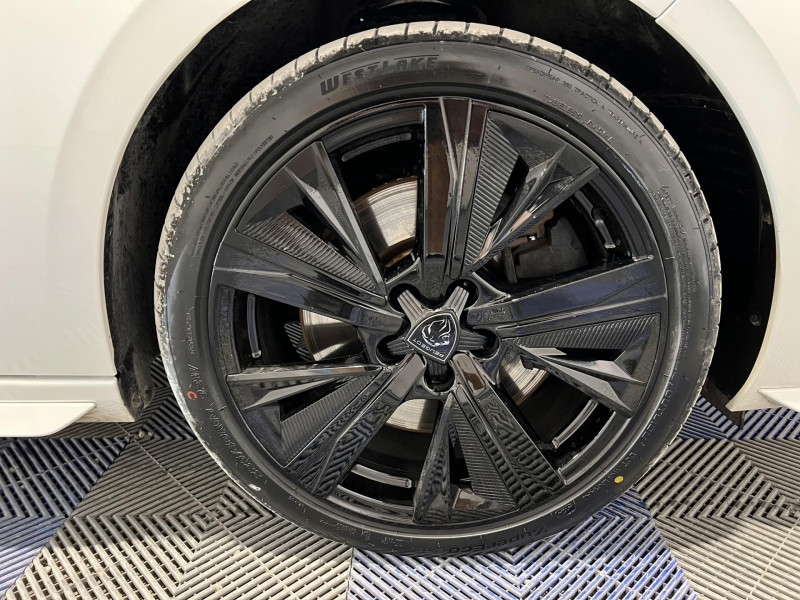 Photo 20 de l'offre de PEUGEOT 308 SW  PHEV 180 e-EAT8 GT à 21990€ chez VL Auto