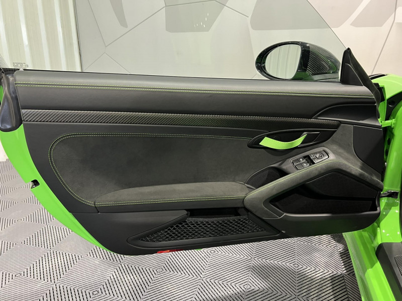 Photo 20 de l'offre de PORSCHE 718 CAYMAN 4.0i GT4 500 ch PDK RS 718 Cayman à 209990€ chez VL Auto
