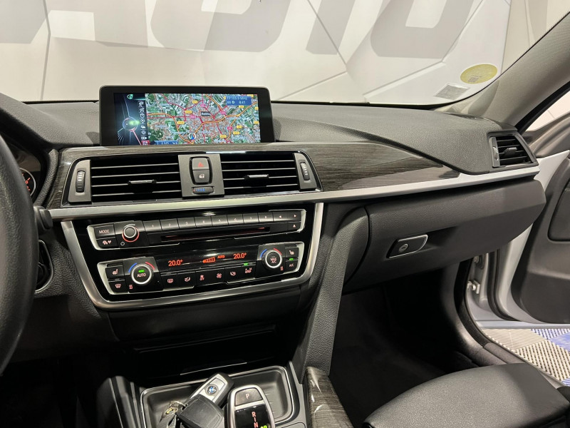 Photo 11 de l'offre de BMW Serie 4 Gran Coupé Gran Coupe 420d xDrive 184 ch F36 Luxury BVA à 19990€ chez VL Auto