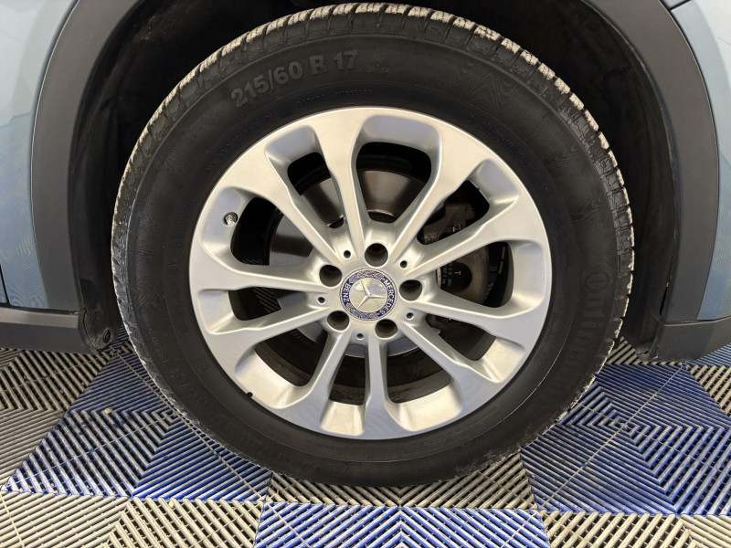 Photo 16 de l'offre de MERCEDES-BENZ GLA 220 CDI Inspiration 7-G DCT BVA à 17490€ chez VL Auto