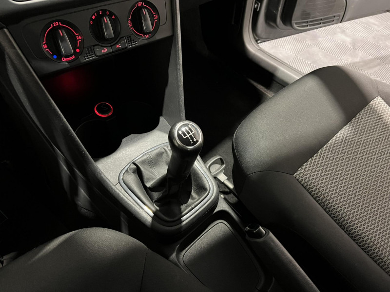 Photo 14 de l'offre de VOLKSWAGEN POLO 1.2 70 Trendline à 6990€ chez VL Auto