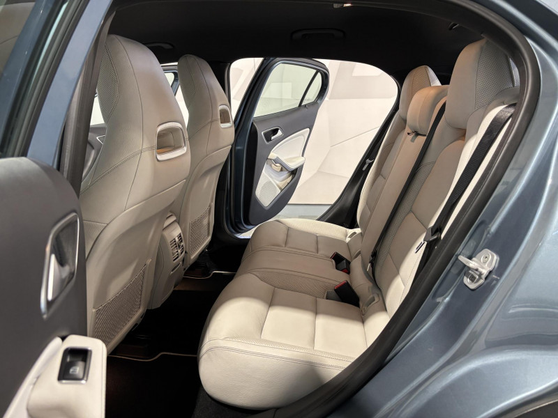 Photo 8 de l'offre de MERCEDES-BENZ GLA 220 CDI Inspiration 7-G DCT BVA à 17490€ chez VL Auto