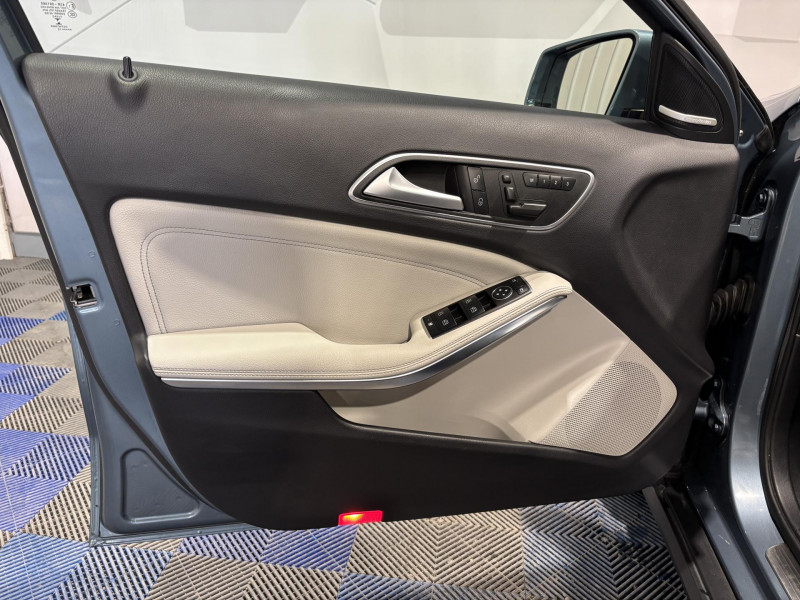 Photo 19 de l'offre de MERCEDES-BENZ GLA 220 CDI Inspiration 7-G DCT BVA à 17490€ chez VL Auto