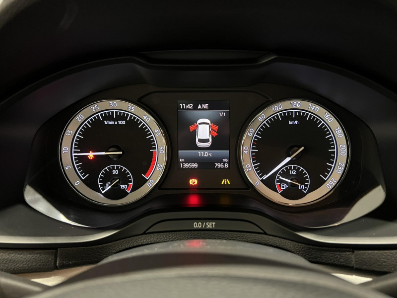 Photo 11 de l'offre de SKODA KAROQ 1.6 TDI 116 ch Business à 13990€ chez VL Auto