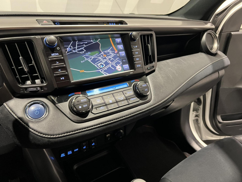 Photo 12 de l'offre de TOYOTA RAV 4 197ch 2WD Style à 19990€ chez VL Auto