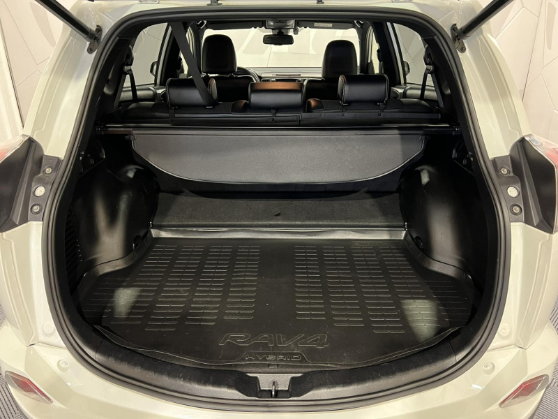 Photo 10 de l'offre de TOYOTA RAV 4 197ch 2WD Style à 19990€ chez VL Auto