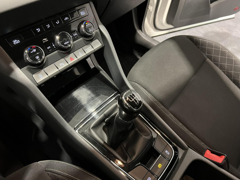 Photo 13 de l'offre de SKODA KAROQ 1.6 TDI 116 ch Business à 13990€ chez VL Auto