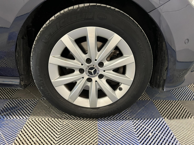 Photo 18 de l'offre de MERCEDES-BENZ CLASSE A 180 Intuition à 13490€ chez VL Auto