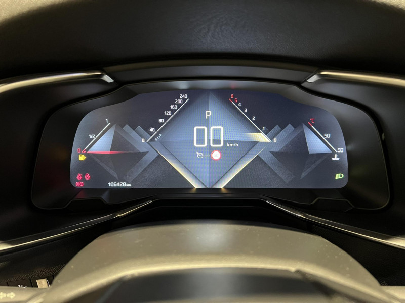 Photo 11 de l'offre de DS DS7 CROSSBACK BlueHDi 180 EAT8 Performance Line à 20990€ chez VL Auto