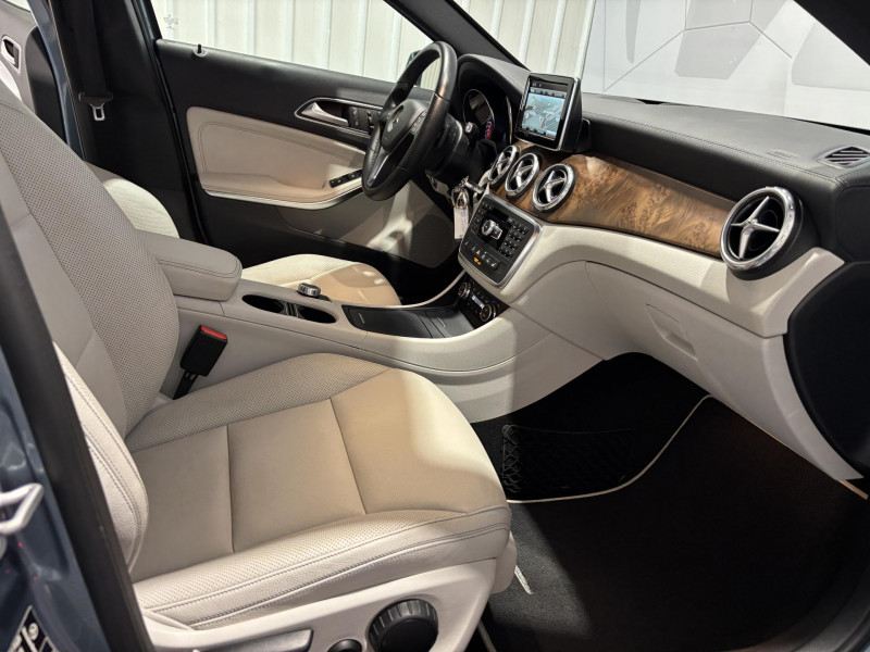 Photo 13 de l'offre de MERCEDES-BENZ GLA 220 CDI Inspiration 7-G DCT BVA à 17490€ chez VL Auto