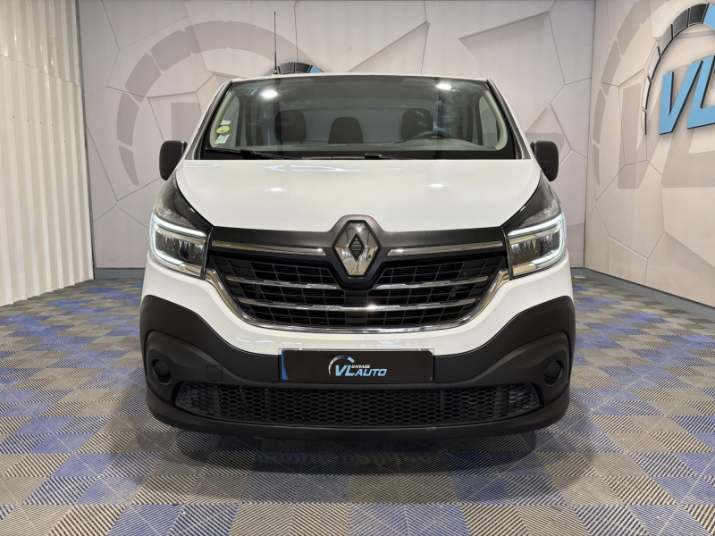 Photo 2 de l'offre de RENAULT TRAFIC FGN L2H1 1300 KG DCI 120 GRAND CONFORT * 14575 HT à 17490€ chez VL Auto