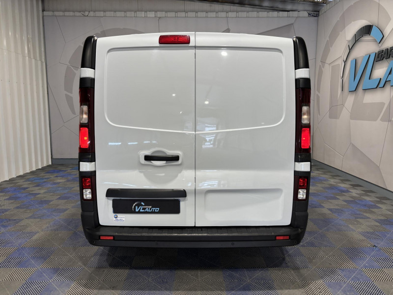 Photo 4 de l'offre de RENAULT TRAFIC FGN L2H1 1300 KG DCI 120 GRAND CONFORT * 14575 HT à 17490€ chez VL Auto