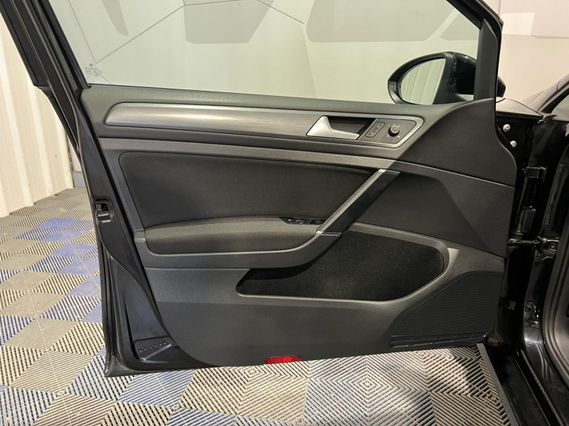 Photo 21 de l'offre de VOLKSWAGEN Golf SW 1.6 TDI 115 BlueMotion Technology DSG7 Confortline Business à 8990€ chez VL Auto