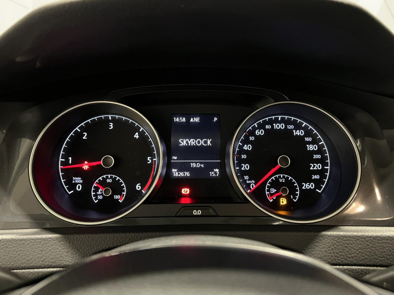 Photo 11 de l'offre de VOLKSWAGEN Golf SW 1.6 TDI 115 BlueMotion Technology DSG7 Confortline Business à 8990€ chez VL Auto