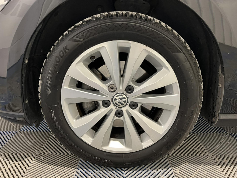 Photo 19 de l'offre de VOLKSWAGEN Golf SW 1.6 TDI 115 BlueMotion Technology DSG7 Confortline Business à 8990€ chez VL Auto