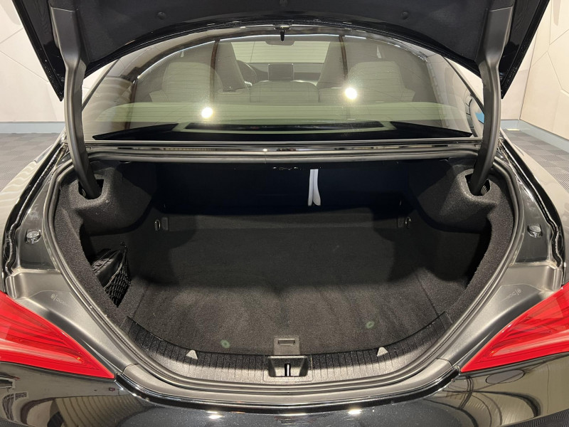 Photo 10 de l'offre de MERCEDES-BENZ CLA  200 CDI Fascination 7-G DCT BVA à 17990€ chez VL Auto