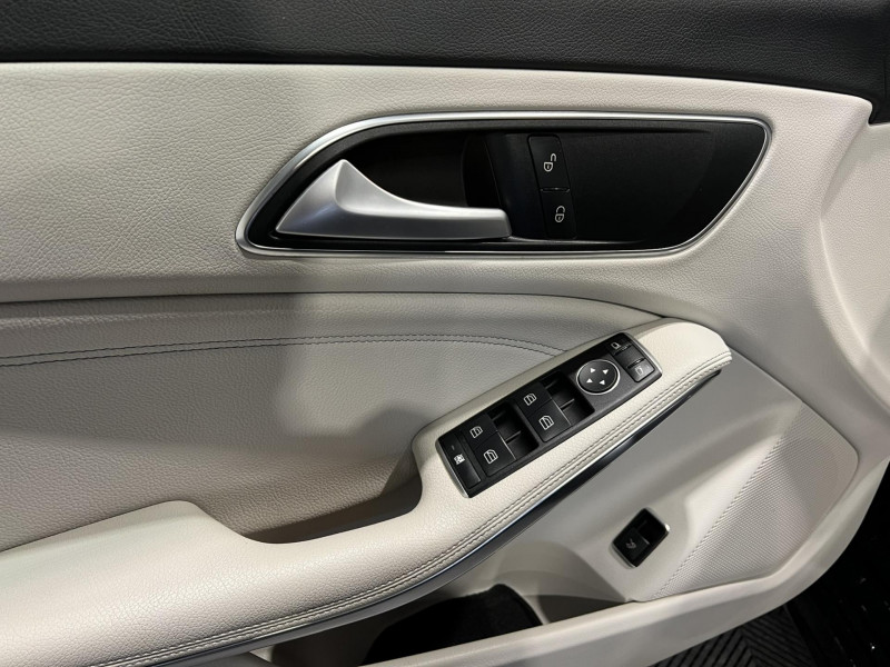 Photo 22 de l'offre de MERCEDES-BENZ CLA  200 CDI Fascination 7-G DCT BVA à 17990€ chez VL Auto