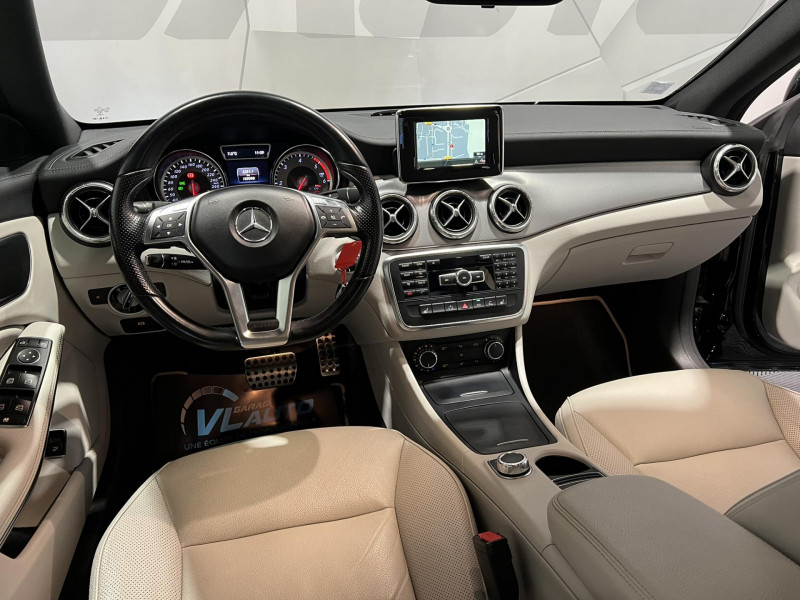 Photo 14 de l'offre de MERCEDES-BENZ CLA  200 CDI Fascination 7-G DCT BVA à 17990€ chez VL Auto