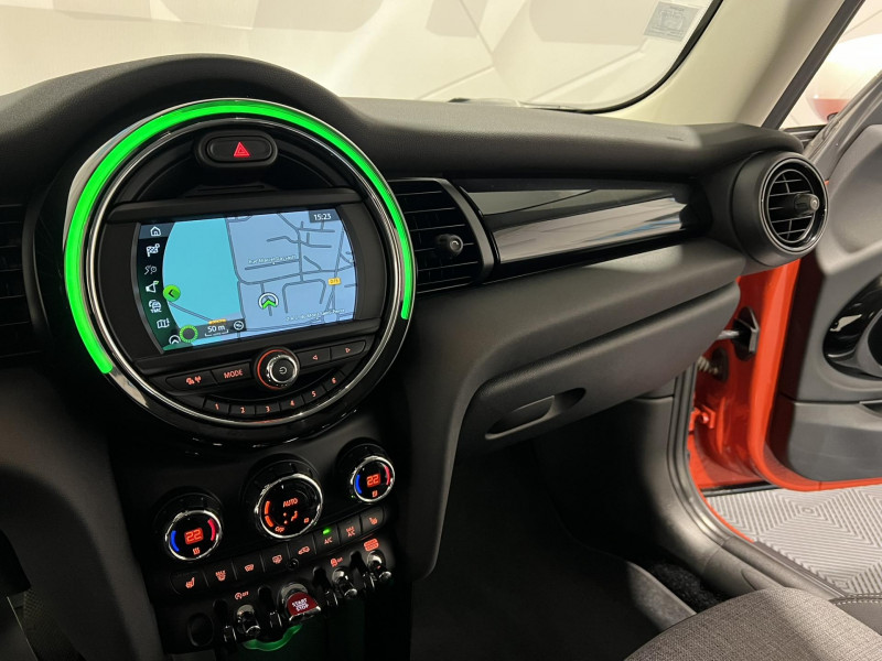 Photo 12 de l'offre de MINI MINI 3 Portes Cooper 136 ch BVA7 à 17490€ chez VL Auto