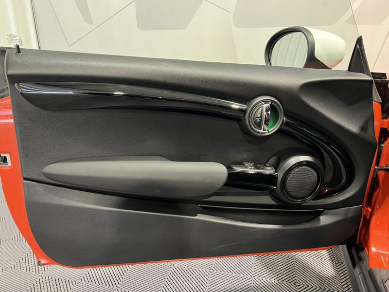 Photo 20 de l'offre de MINI MINI 3 Portes Cooper 136 ch BVA7 à 17490€ chez VL Auto