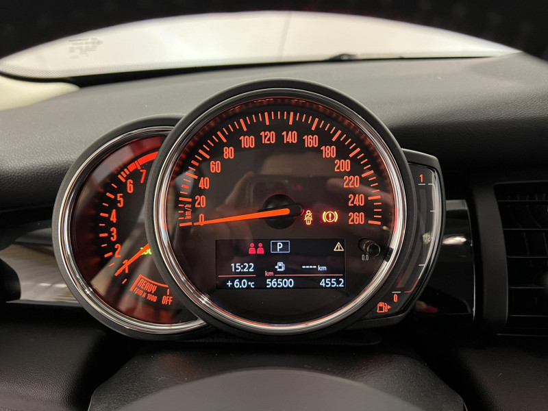 Photo 11 de l'offre de MINI MINI 3 Portes Cooper 136 ch BVA7 à 17490€ chez VL Auto