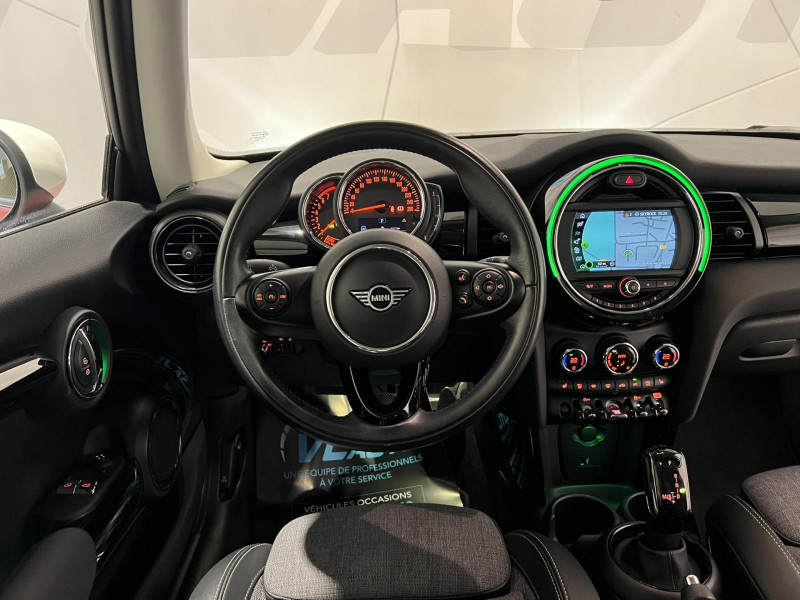 Photo 22 de l'offre de MINI MINI 3 Portes Cooper 136 ch BVA7 à 17490€ chez VL Auto