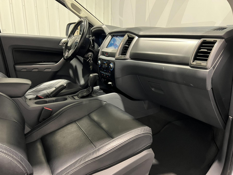 Photo 8 de l'offre de FORD RANGER DOUBLE CABINE 3.2 TDCi 200 4X4 BVA6 LIMITED à 23990€ chez VL Auto