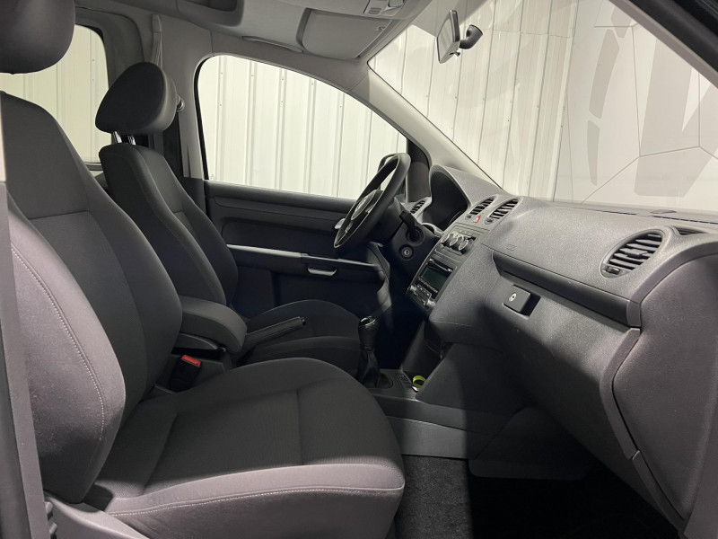 Photo 11 de l'offre de VOLKSWAGEN Caddy Maxi 1.2 TSI 105 Trendline à 14990€ chez VL Auto