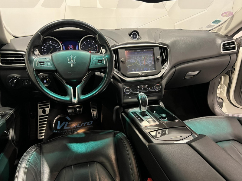 Photo 14 de l'offre de MASERATI GHIBLI 3.0 V6 330 BVA à 27990€ chez VL Auto