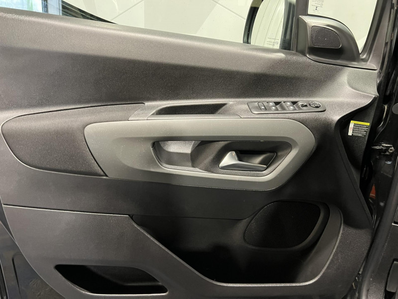 Photo 19 de l'offre de CITROEN BERLINGO Taille M BlueHDi 100 S&S BVM Feel à 15490€ chez VL Auto