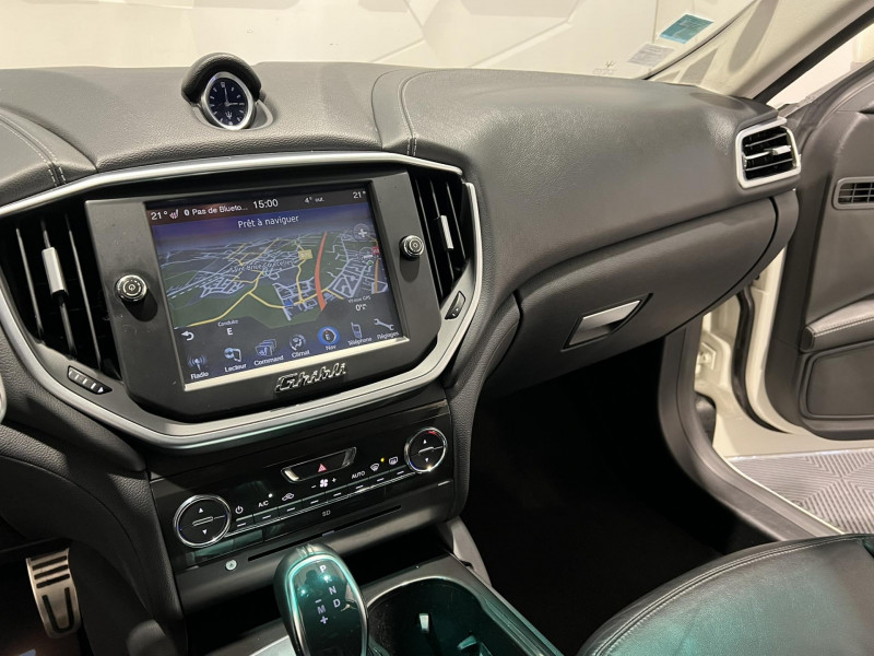 Photo 12 de l'offre de MASERATI GHIBLI 3.0 V6 330 BVA à 27990€ chez VL Auto