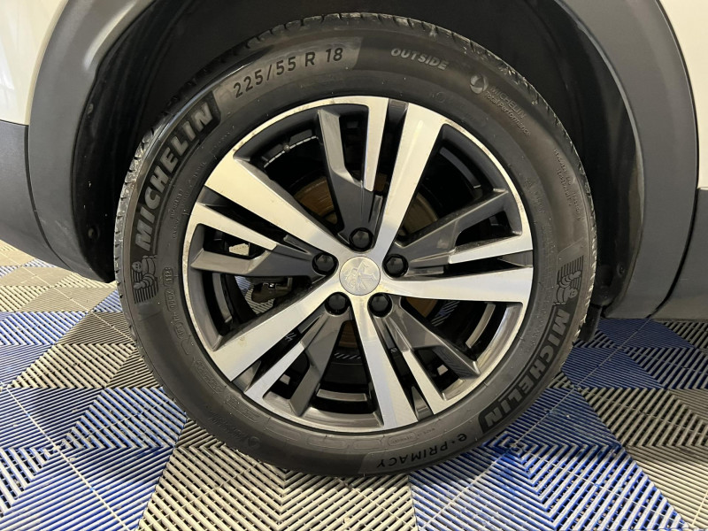Photo 19 de l'offre de PEUGEOT 3008  BlueHDi 130ch S&S BVM6 Allure Pack à 15990€ chez VL Auto